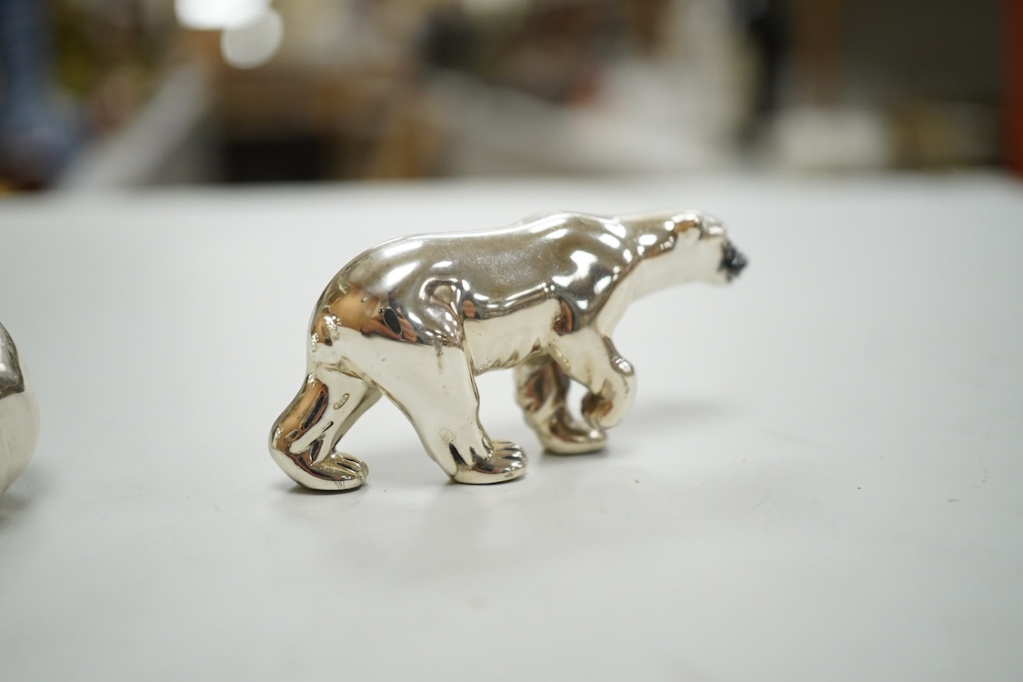 Two modern Italian silver miniature model polar bears, one seated, one en passant, both with British hallmarks for CJI, London, 2001, tallest 35mm.